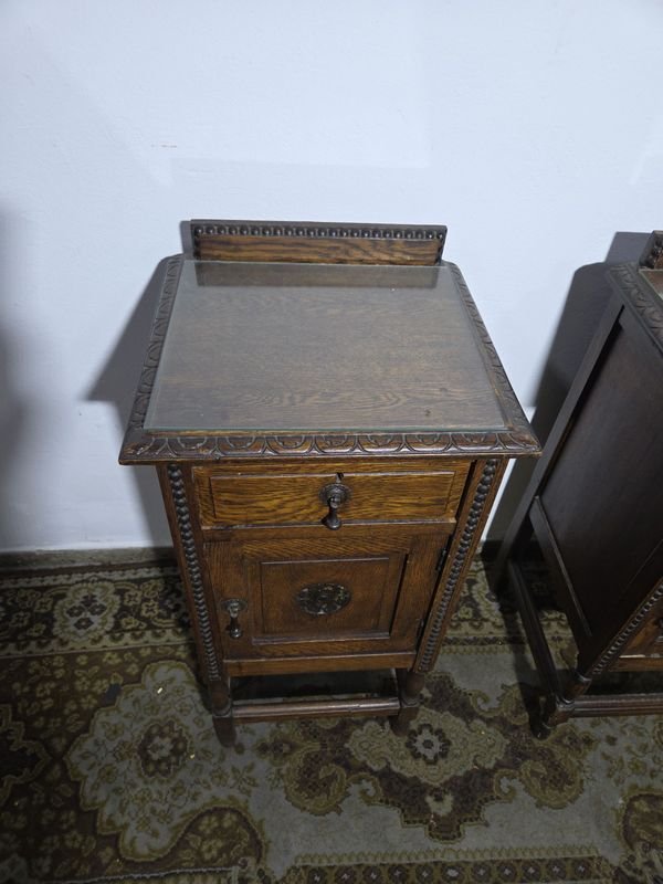 Muebles de madera antigua en excelente estado - imagen 2