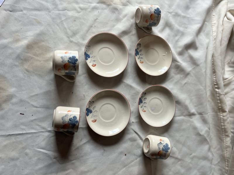 Tazas japonesas con platos de porcelana - imagen 2