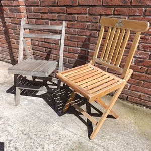 Par de Sillas Plegables de Madera Maciza Estilo Corona - imagen 3