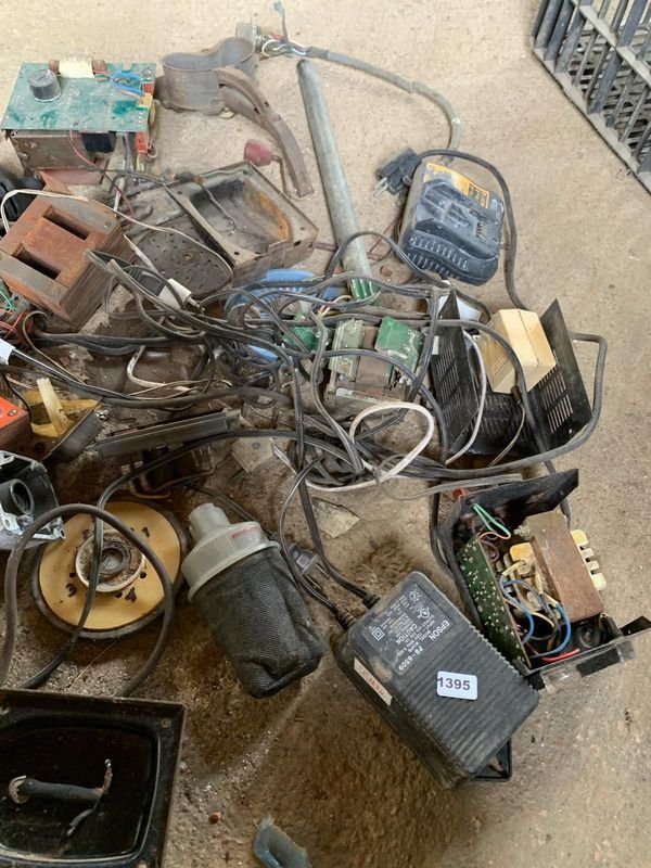 Gran Lote de Repuestos Electrónicos y Mecánicos - imagen 5