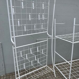 4 Exhibidores de Hierro Blancos Plegables con Ganchos - imagen 2