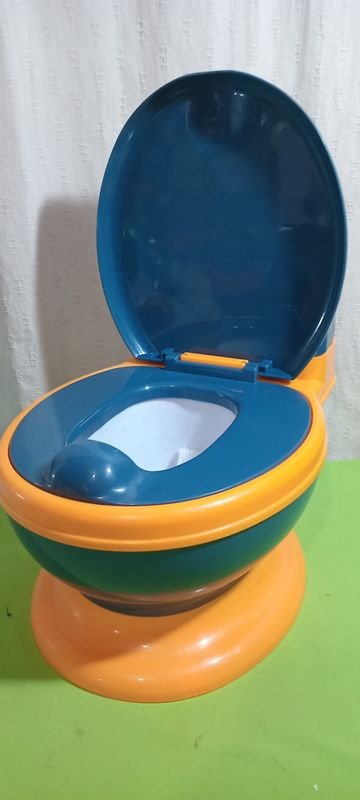 Inodoro para niños con tapa y cepillo de limpieza - imagen 2