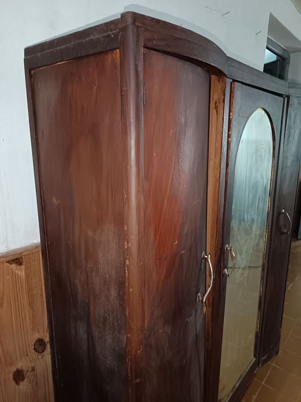 Ropero antiguo con espejo - imagen 2