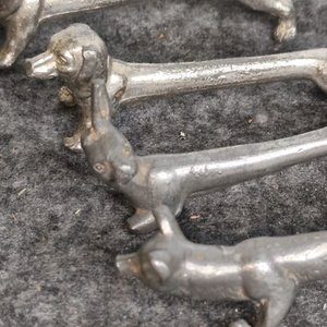 Set de 5 Posa Cubiertos Perro Salchicha en Metal - imagen 4