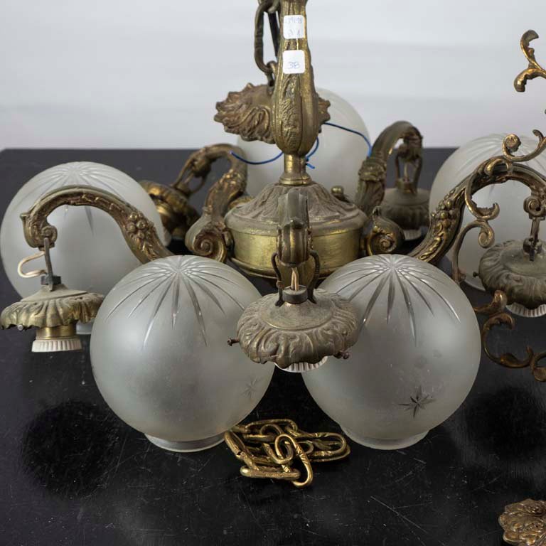 Item 2101257 - Image 1