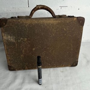 Valija Antigua de Viaje Marrón con Detalles de Cuero - imagen 2