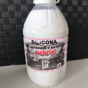 Combo Limpieza Automotor: Vonixx Sintra Pro 1.5 L (2 Botellas) y Silicona Gabriel - imagen 3