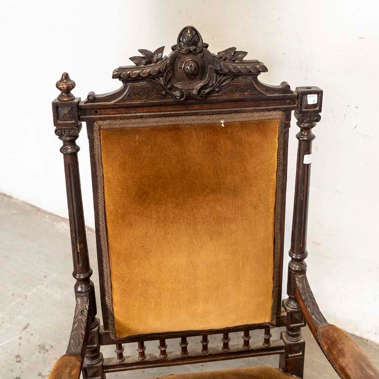 Sillón bajo estilo colonial para retapizar - imagen 2