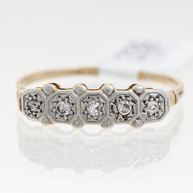 Lote anterior: Anillo de Oro con Brillantes