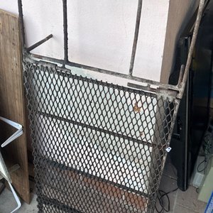 Lote anterior: Parrilla de Metal Resistente para Exterior