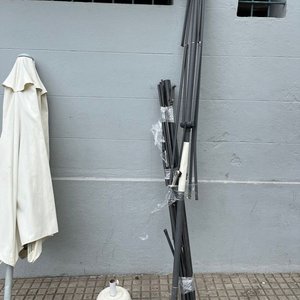 2 Sombrillones con Base y Armazón (uno con avería) - imagen 8