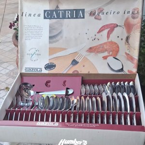 Lote siguiente: Lote 84 Jgo decubiertis CATRIA 50 Pzas sin uso.