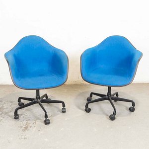 Lote anterior: Par de Sillones de Oficina Giratorios Herman Miller Azules