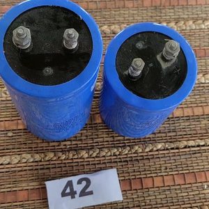 Juego de 2 Capacitores Electrolíticos Sprague - imagen 3