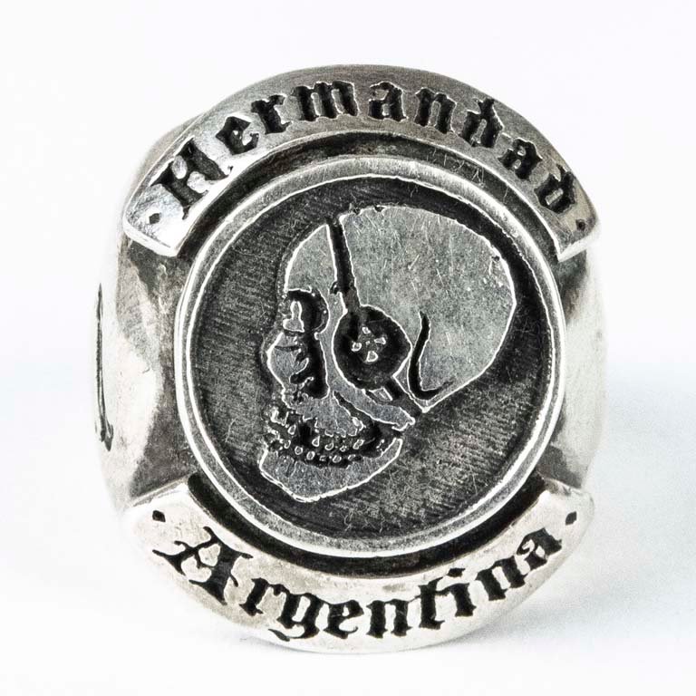 Lote anterior: Anillo de plata con diseños en relieve