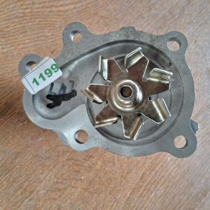 Bomba de Agua para Motor con Cuerpo Metálico y Rodete - imagen 2