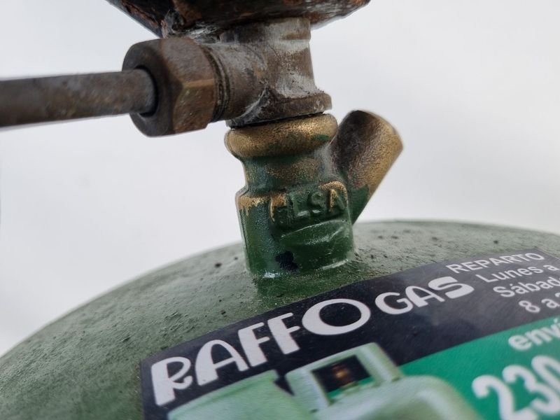 Garrafa de Gas con Cocinilla en Buen Estado - imagen 3