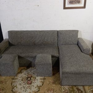 Sofá Esquinero Gris con 2 Pufs Banqueta a Juego - imagen 6