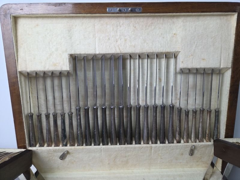 Excepcional juego de cubiertos en platina Eberle con su caja original y llave - imagen 6