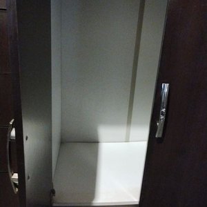 Cajonera de MDF con Puertas y Cinco Cajones - imagen 3