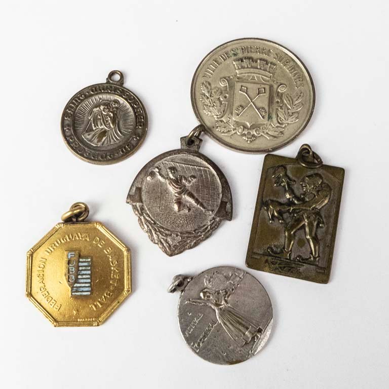 Item 2107977 - Image 0