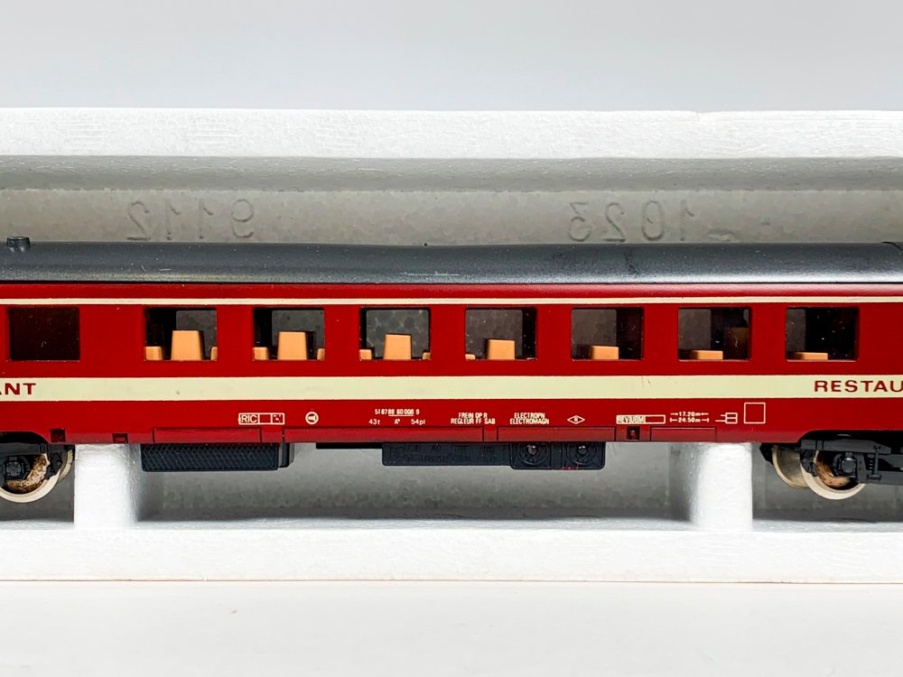 Vagón de tren modelo Lima, color rojo y gris - imagen 4