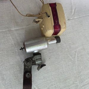 Dinamo y Luz para Bicicleta Moderno - imagen 3