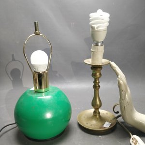 Lote de 2 Lámparas: Bronce Tipo Palmatoria y Cerámica Verde - imagen 5