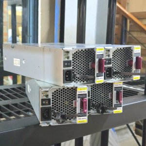 Lote siguiente: 4 Fuentes de Alimentación HP 764W Funcionando