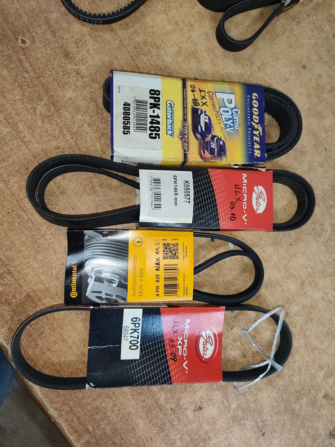 Correas de distribución para vehículos - Lote de 8 correas - imagen 4