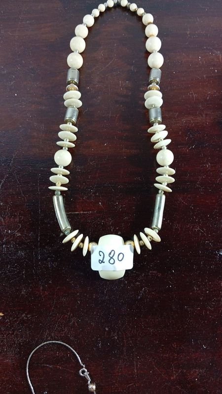 Item 852470 - Image 1