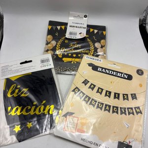 Lote anterior: Artículos de Graduación: Banderín y Servilletas Nuevos