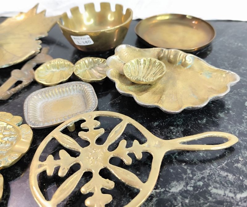 Colección de piezas de bronce y metal antiguo - imagen 3