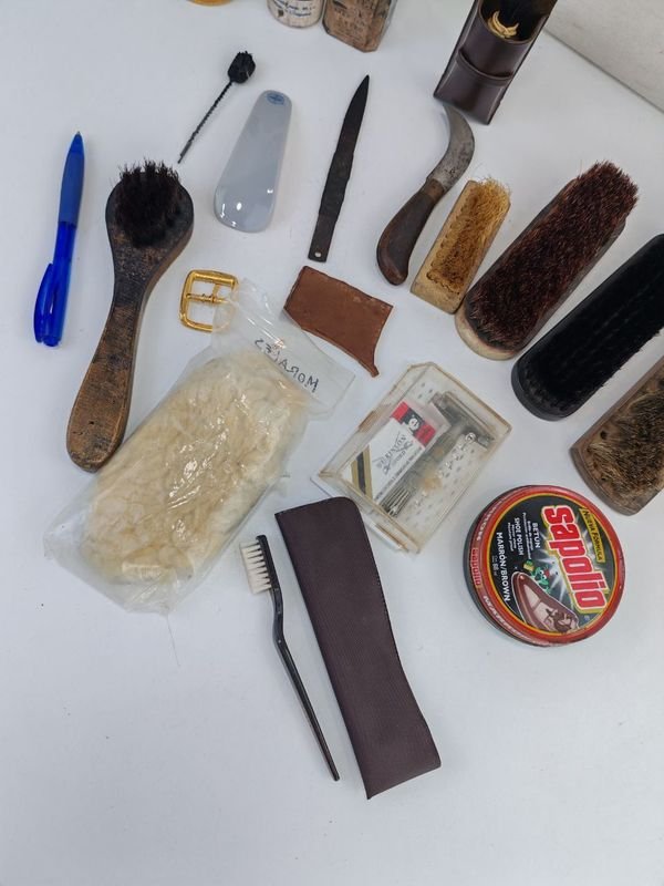 Colección de Herramientas para Cuidado y Limpieza de Zapatos - imagen 6