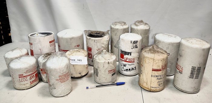Lote de 15 Filtros de Metal para Scania y Otros Vehículos