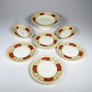 Diez piezas de loza inglesa, plato de masas, platillos y rabaneras - imagen 1