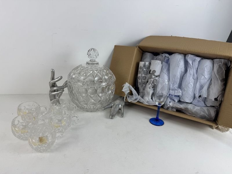 Item 884708 - Image 0