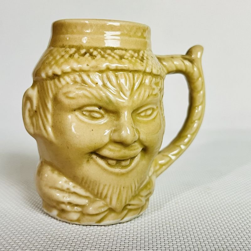 Jarritas de cerveza mini con personajes cerámicos - imagen 4