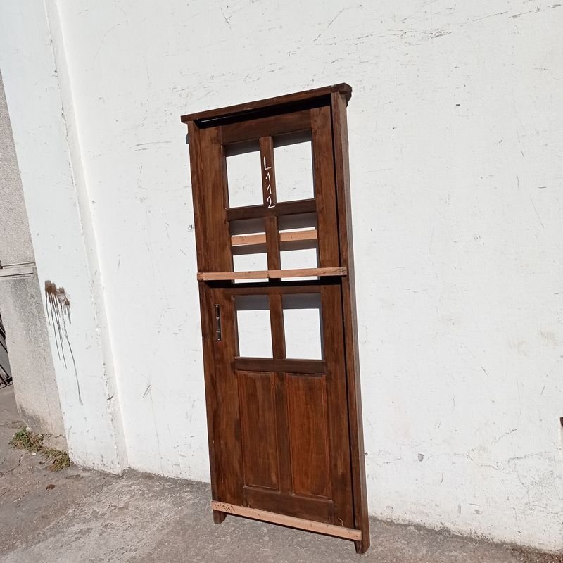Puerta exterior de cedro con marco y cerradura - imagen 2
