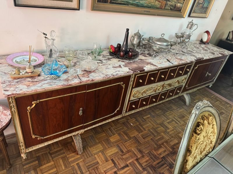 Aparador Francés con Marmol y Decoración - imagen 9