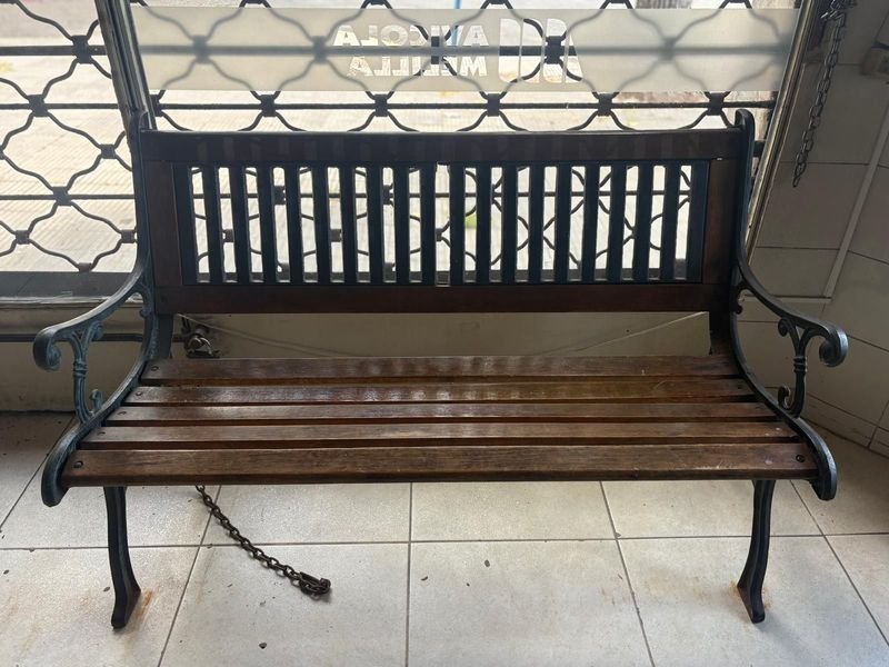 Item 868799 - Image 0