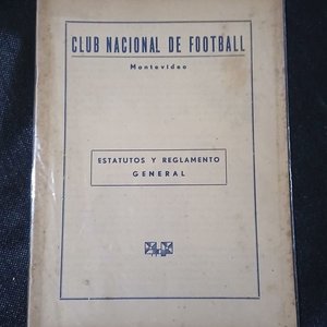 Lote siguiente: Estatutos y Reglamento General Club Nacional de Football - Edición Antigua Montevideo