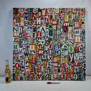 Cuadro Decorativo Collage de Letras y Números Multicolor 80x80cm - imagen 2