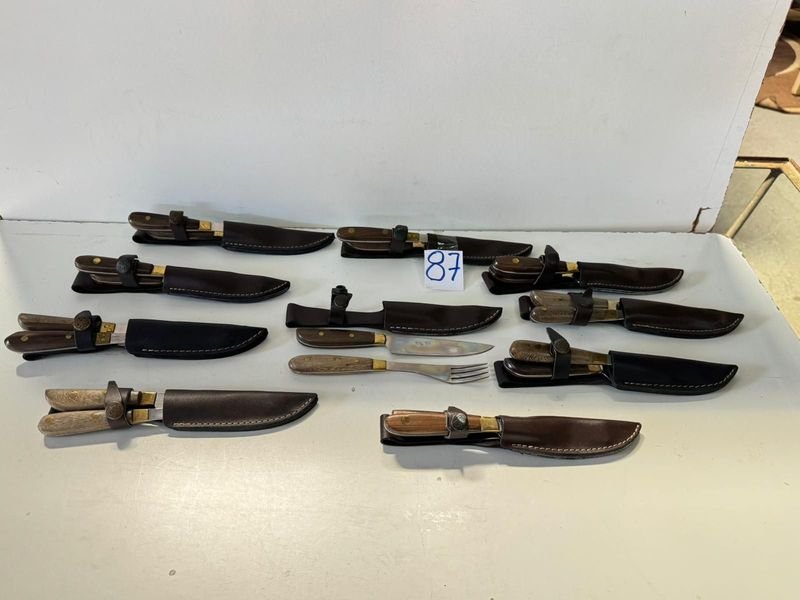 Conjunto de 10 cuchillos y tenedores con vaina de cuero - imagen 3
