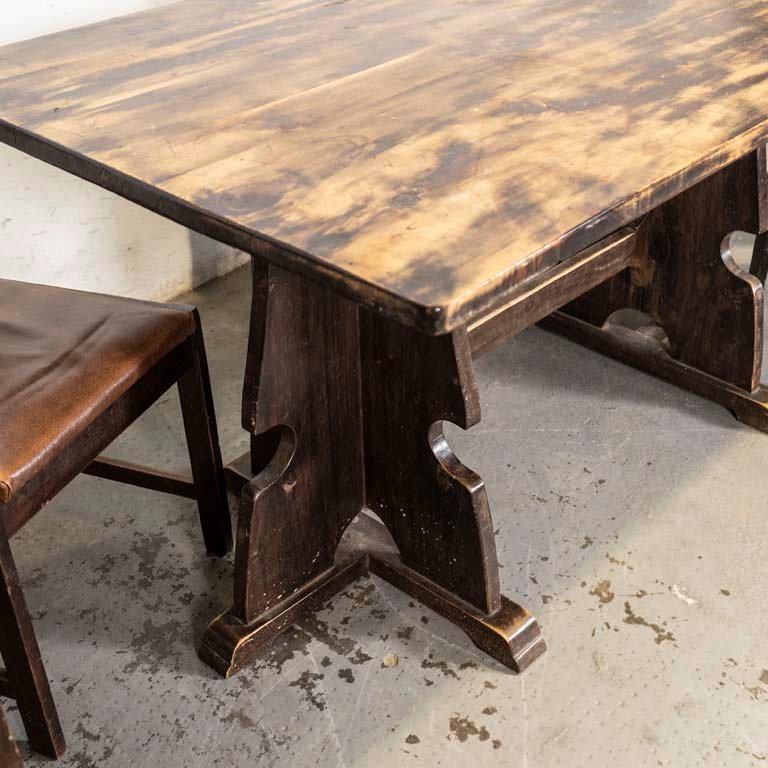 Mesa de comedor rústica y sillas con asientos tapizados - imagen 3