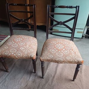 Par de Sillas de Estilo para Restaurar - imagen 2