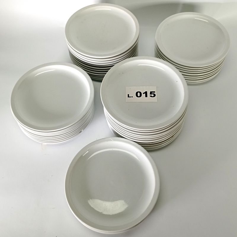 Platos de porcelana blanca para postre en excelente estado - imagen 2