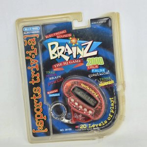 Lote anterior: Juego Electrónico BrainZ Sports Trivia IQ Game 2000