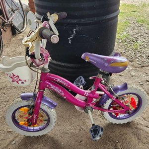 Lote siguiente: Bicicleta de niña rodado 16 como nueva