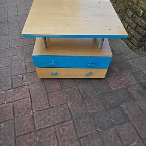 Lote anterior: Cómoda Infantil con Cajones Azules y Tapa de Madera Clara